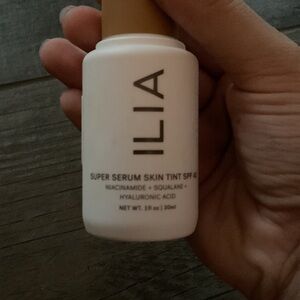 Ilia Super Serum Skin Tint SPF 40